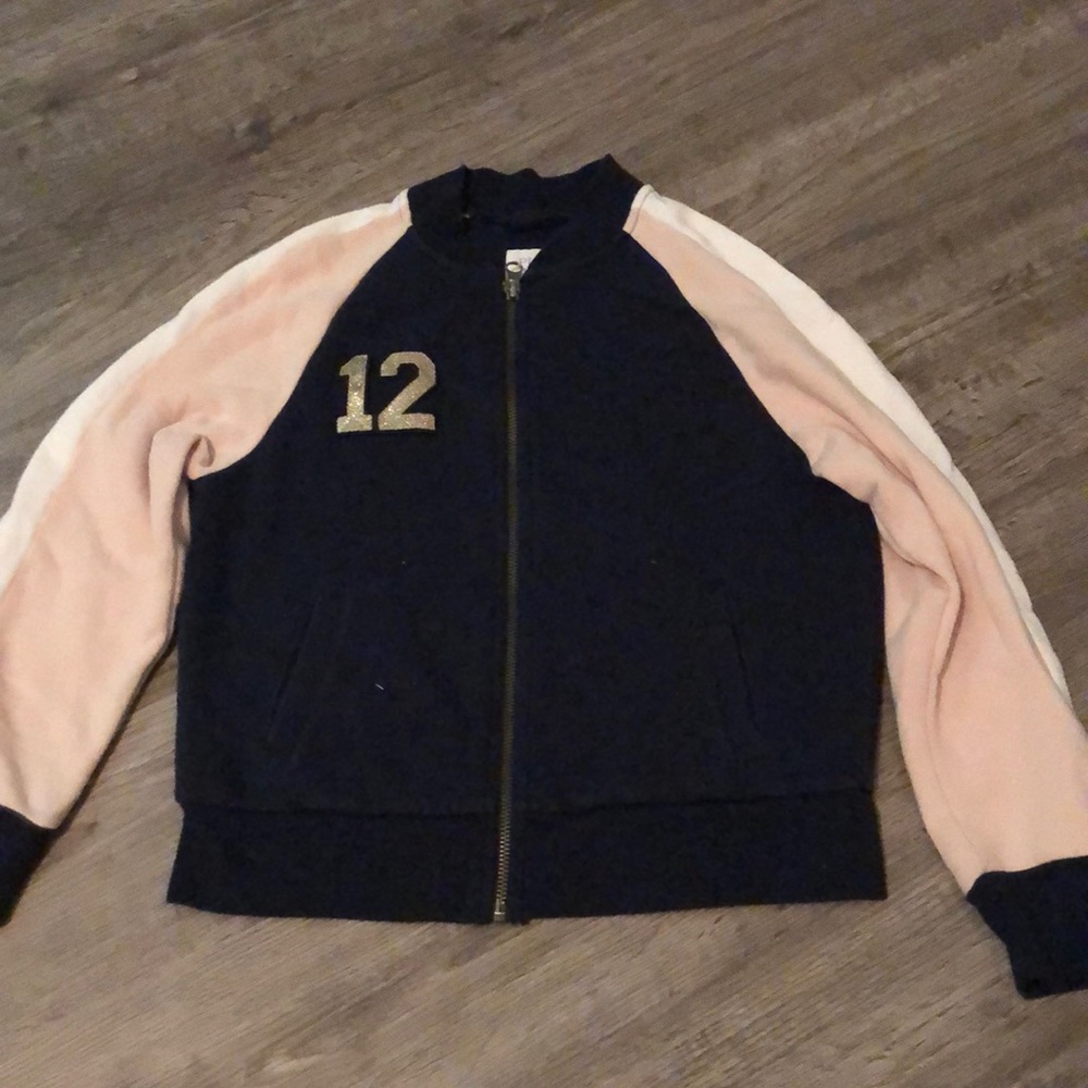 LOT!!!Girls sweaters and jean jacket